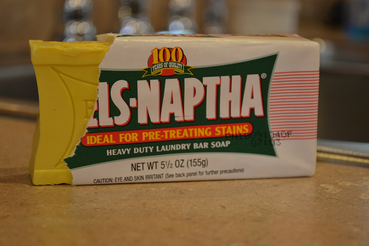 Fels-Naptha. By Jackie Anne Wilson - Own work, CC BY-SA 3.0, https://commons.wikimedia.org/w/index.php?curid=15276445