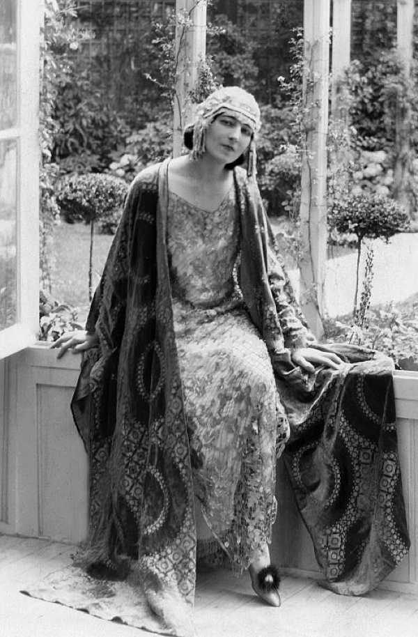 Dancer Ida Rubenstein in 1922. Dancer Ida Rubenstein in 1922.