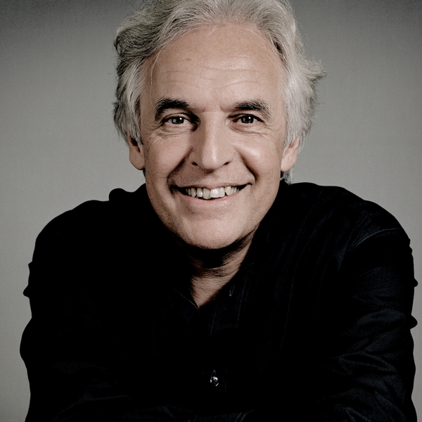 Gilbert Varga. Photo courtesy of the St. Louis Symphony Orchestra. Gilbert Varga. Photo courtesy of the St. Louis Symphony Orchestra.