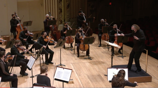 Stéphane Denève conducts the orchestra Stéphane Denève conducts the orchestra