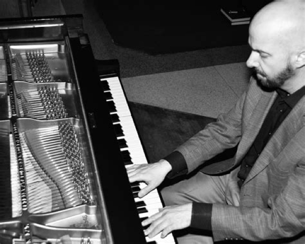 Pianist Timothy Jansen Pianist Timothy Jansen