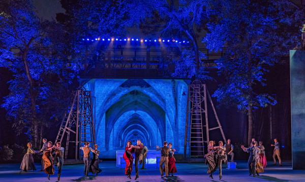 The cast of The Unsinkable Molly Brown (2017) photo by Phillip Hamer The cast of The Unsinkable Molly Brown (2017) photo by Phillip Hamer